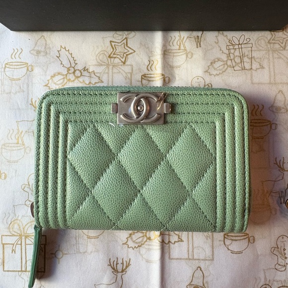 ⭐️🌟⭐️ CHANEL BOY ZIPPED COIN PURSE ⭐️🌟⭐️ NWT 🌟⭐️🌟 - Picture 5 of 16